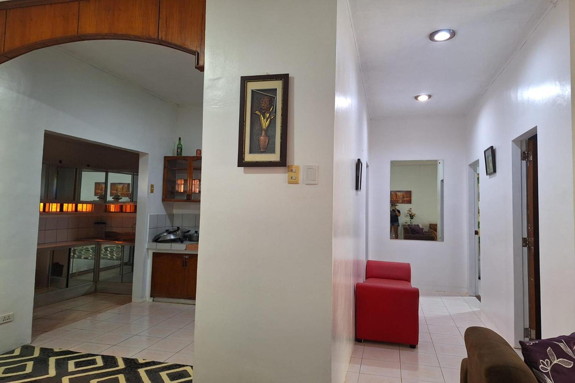 Citadel Bed And Breakfast Puerto Princesa Esterno foto