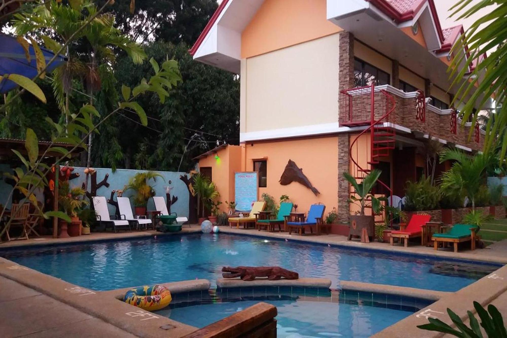 Citadel Bed And Breakfast Puerto Princesa Esterno foto