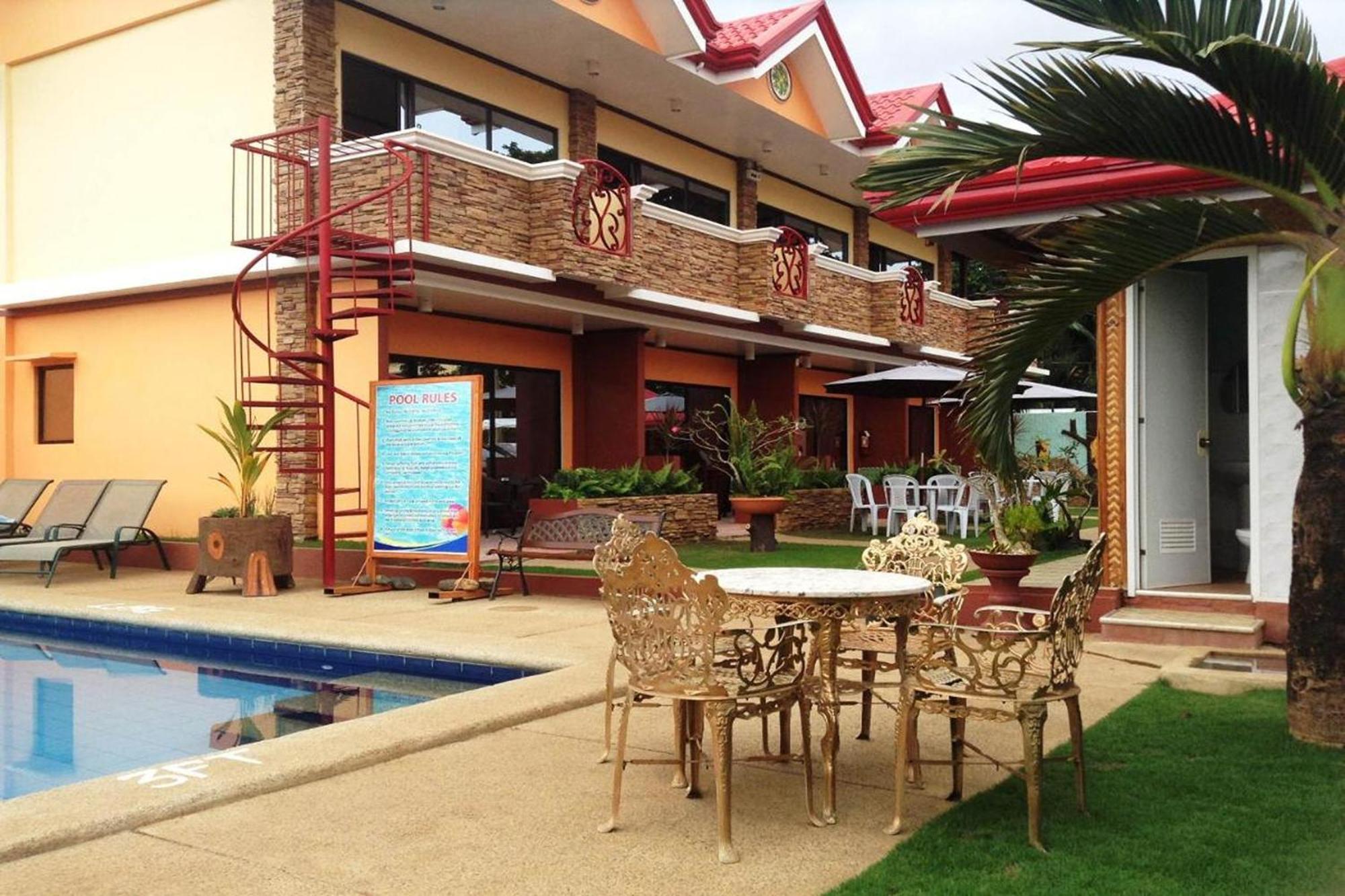 Citadel Bed And Breakfast Puerto Princesa Esterno foto