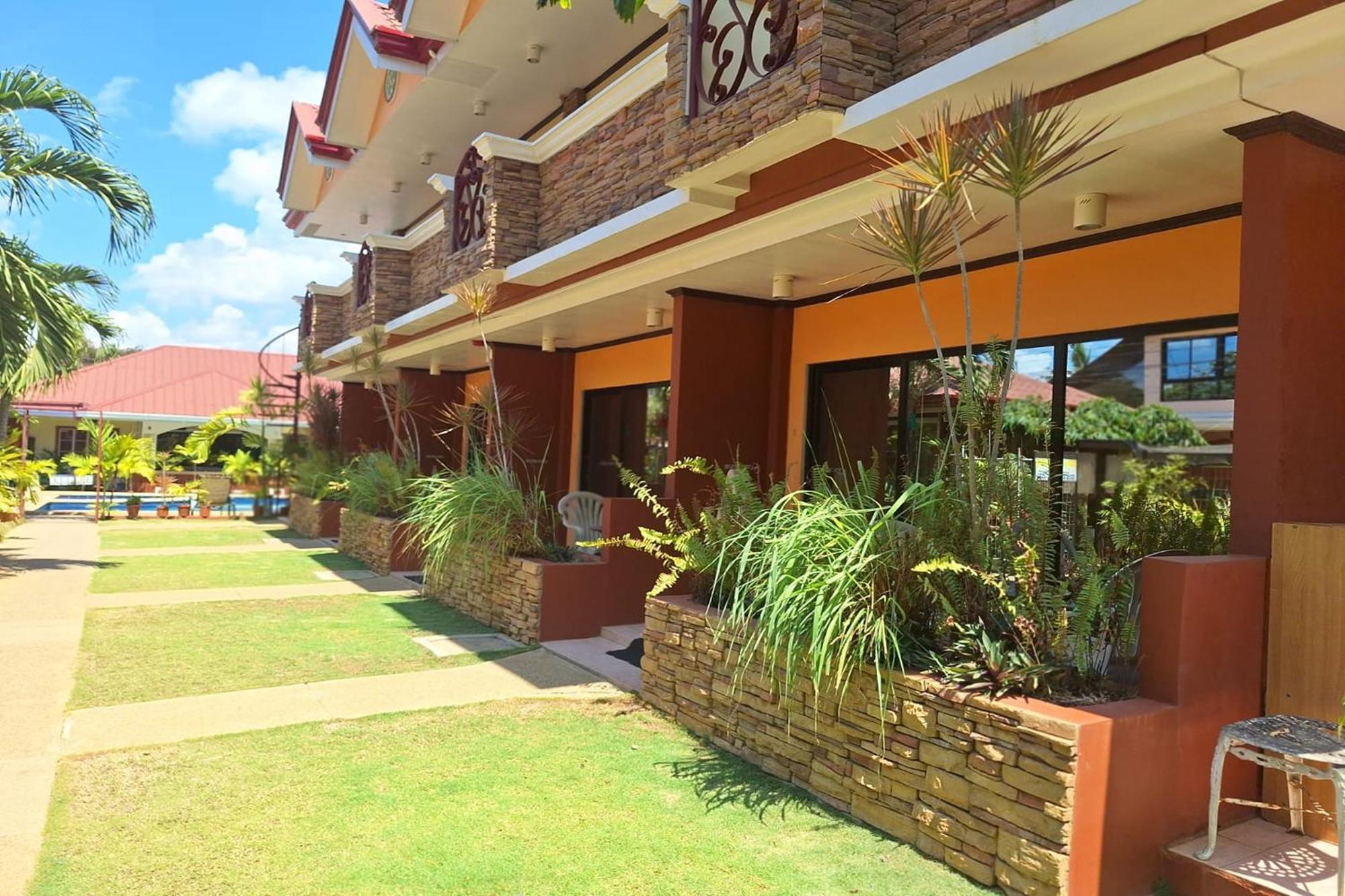 Citadel Bed And Breakfast Puerto Princesa Esterno foto